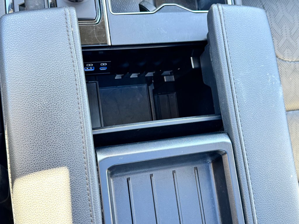 2024 Toyota Tundra LIMITED NIGHTSHADE / CREWMAX BOITE 6.5 PIEDS / TOILE DE BOITE / MARCHE-PIED in Thetford Mines, Quebec - 57 - w1024h768px