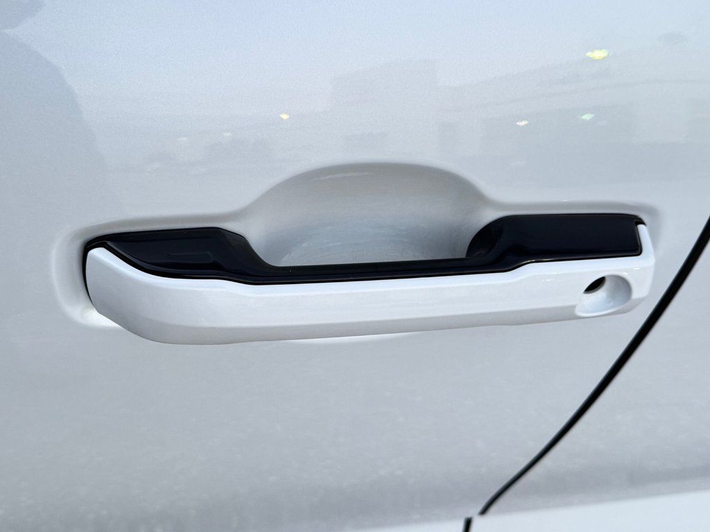 2024 Toyota Tundra LIMITED NIGHTSHADE / CREWMAX / TOILE BOITE / MARCHE PIED in Thetford Mines, Quebec - 25 - w1024h768px