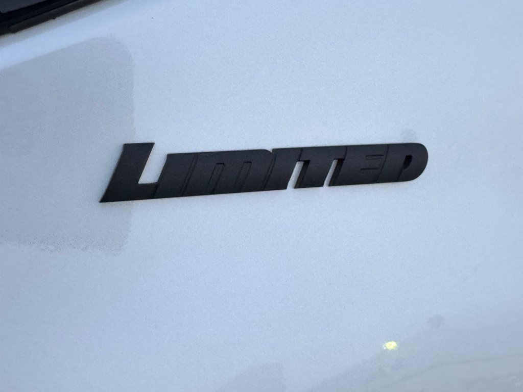 2024 Toyota Tundra LIMITED NIGHTSHADE / CREWMAX / TOILE BOITE / MARCHE PIED in Thetford Mines, Quebec - 27 - w1024h768px