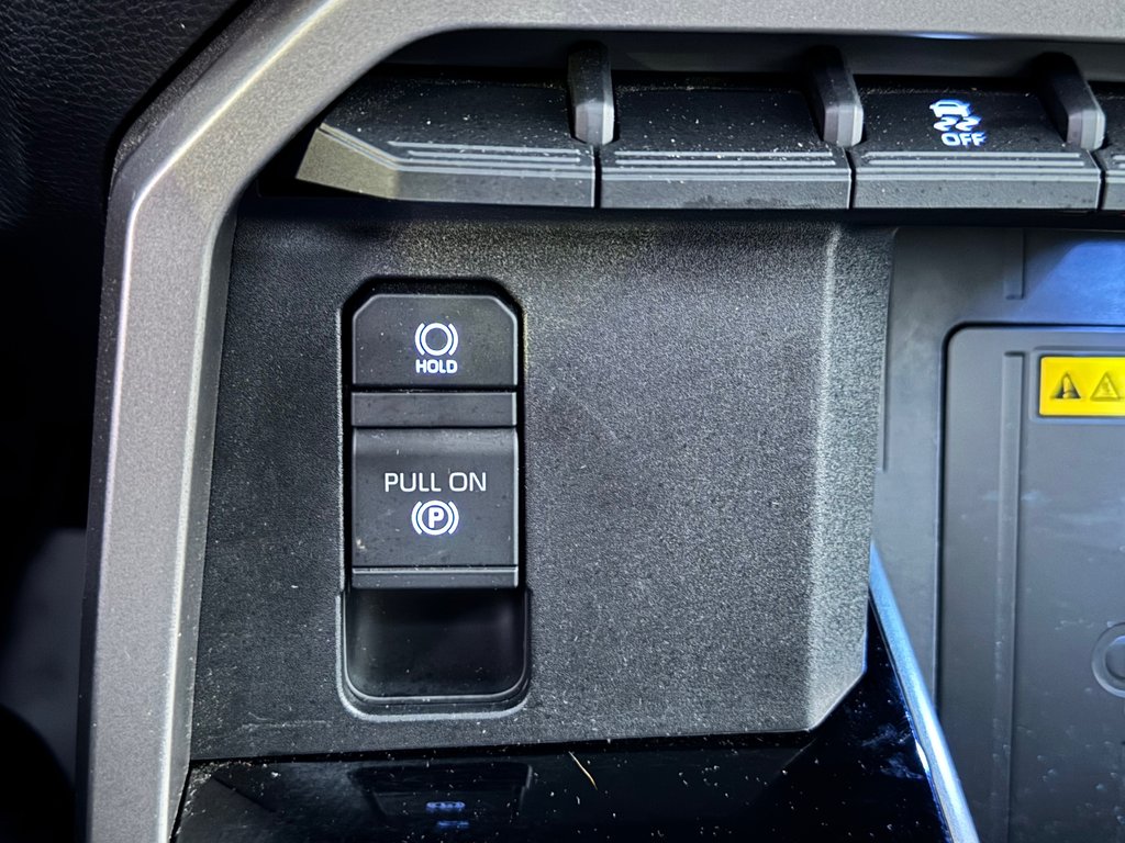 2024 Toyota Tundra LIMITED NIGHTSHADE / CREWMAX / TOILE BOITE / MARCHE PIED in Thetford Mines, Quebec - 46 - w1024h768px