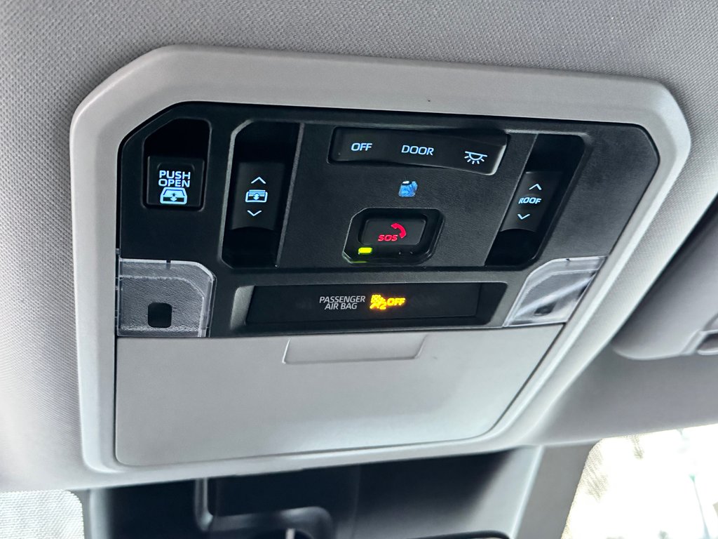 2024 Toyota Tundra LIMITED NIGHTSHADE / CREWMAX / TOILE BOITE / MARCHE PIED in Thetford Mines, Quebec - 55 - w1024h768px