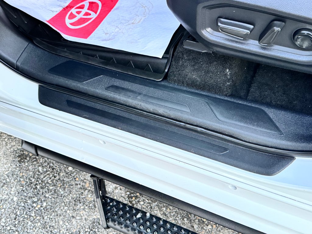 2024 Toyota Tundra LIMITED NIGHTSHADE / CREWMAX / TOILE BOITE / MARCHE PIED in Thetford Mines, Quebec - 72 - w1024h768px