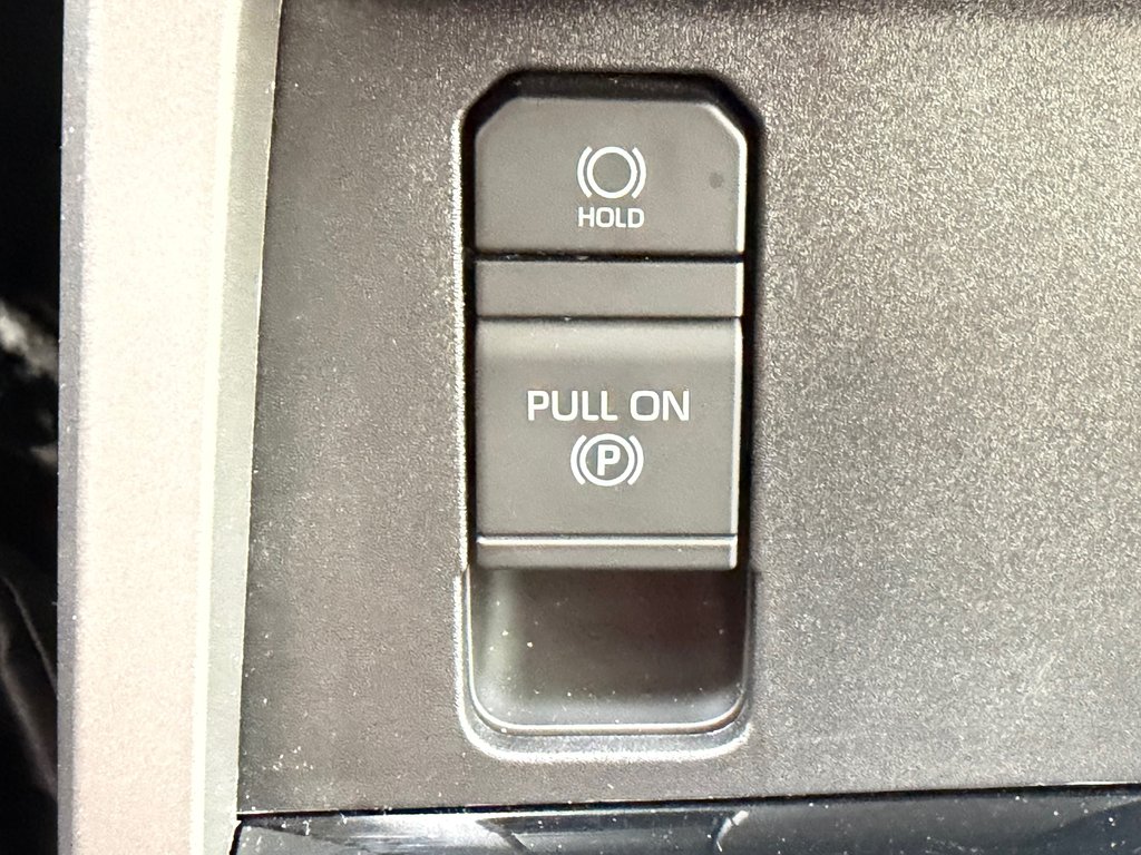 2024 Toyota Tundra CREW TRD SPORT / MARCHEPIEDS * TOILE / in Thetford Mines, Quebec - 49 - w1024h768px