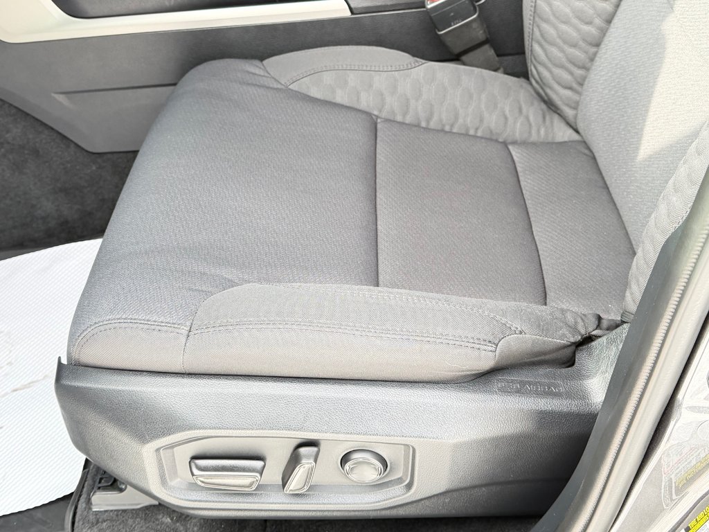 2024 Toyota Tundra CREW TRD SPORT / MARCHEPIEDS * TOILE / in Thetford Mines, Quebec - 35 - w1024h768px
