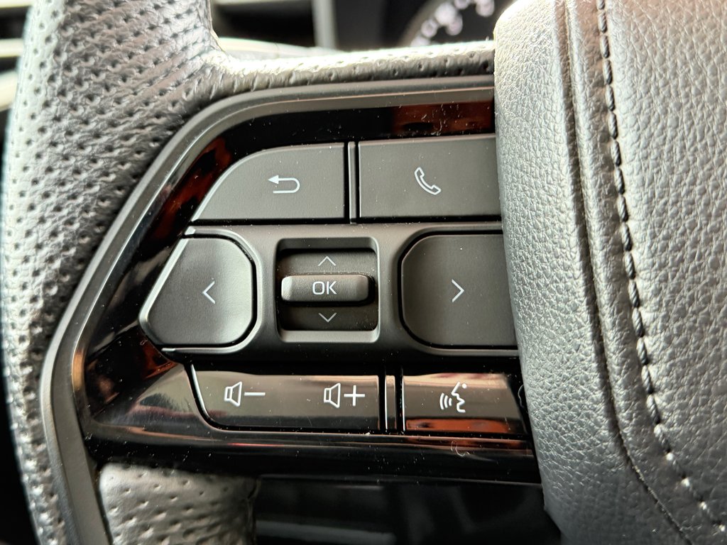 2024 Toyota Tundra CREW TRD SPORT / MARCHEPIEDS * TOILE / in Thetford Mines, Quebec - 38 - w1024h768px