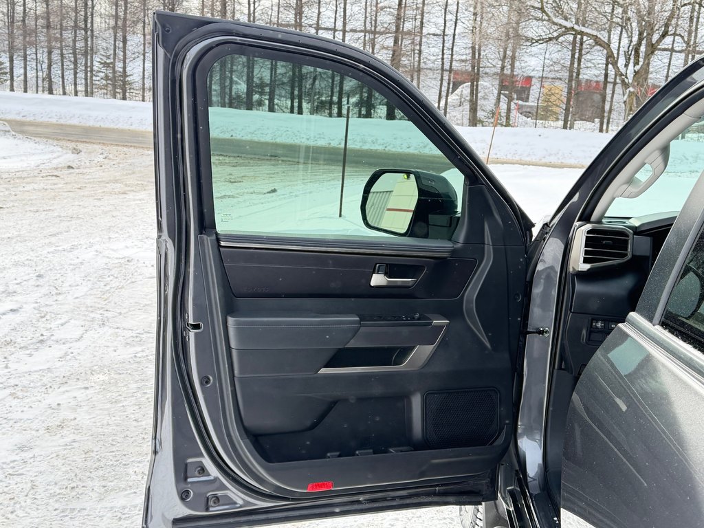 2024 Toyota Tundra CREW TRD SPORT / MARCHEPIEDS * TOILE / in Thetford Mines, Quebec - 31 - w1024h768px