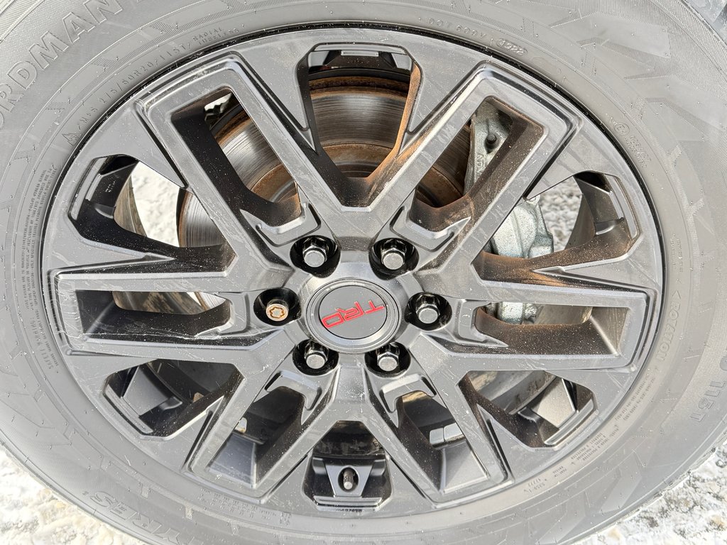 2024 Toyota Tundra CREW TRD SPORT / MARCHEPIEDS * TOILE / in Thetford Mines, Quebec - 17 - w1024h768px