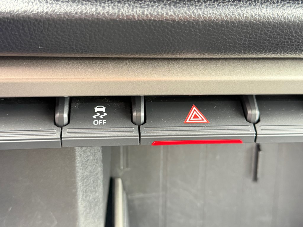 2024 Toyota Tundra SR5 DOUBLE CAB 4X4 / PRIX IMBATTABLE / in Thetford Mines, Quebec - 45 - w1024h768px