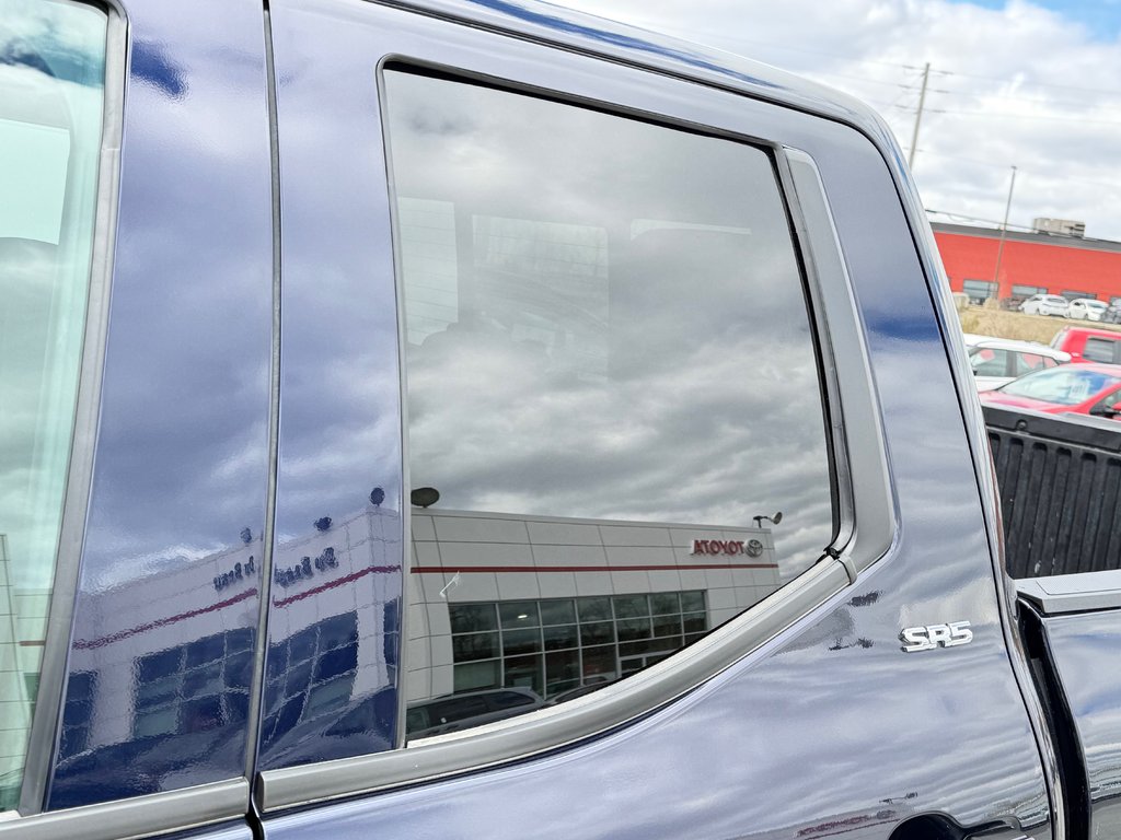2024 Toyota Tundra SR5 DOUBLE CAB 4X4 / PRIX IMBATTABLE / in Thetford Mines, Quebec - 21 - w1024h768px