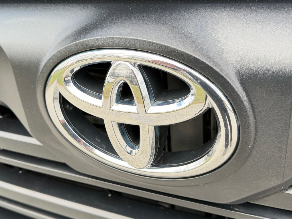 2024 Toyota Tundra SR5 DOUBLE CAB 4X4 / PRIX IMBATTABLE / in Thetford Mines, Quebec - 12 - w1024h768px