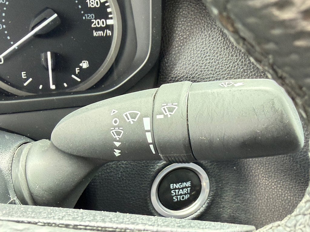 2024 Toyota Tundra SR5 DOUBLE CAB 4X4 / PRIX IMBATTABLE / in Thetford Mines, Quebec - 38 - w1024h768px