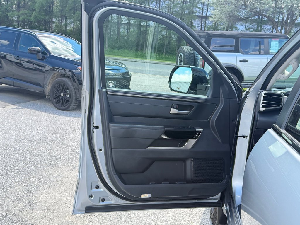 2024 Toyota Tundra TRD LIMITED HYBRIDE / 1 PROPRIO / JAMAIS ACCIDENTÉ /  PEA 01-08-28=100km / in Thetford Mines, Quebec - 39 - w1024h768px