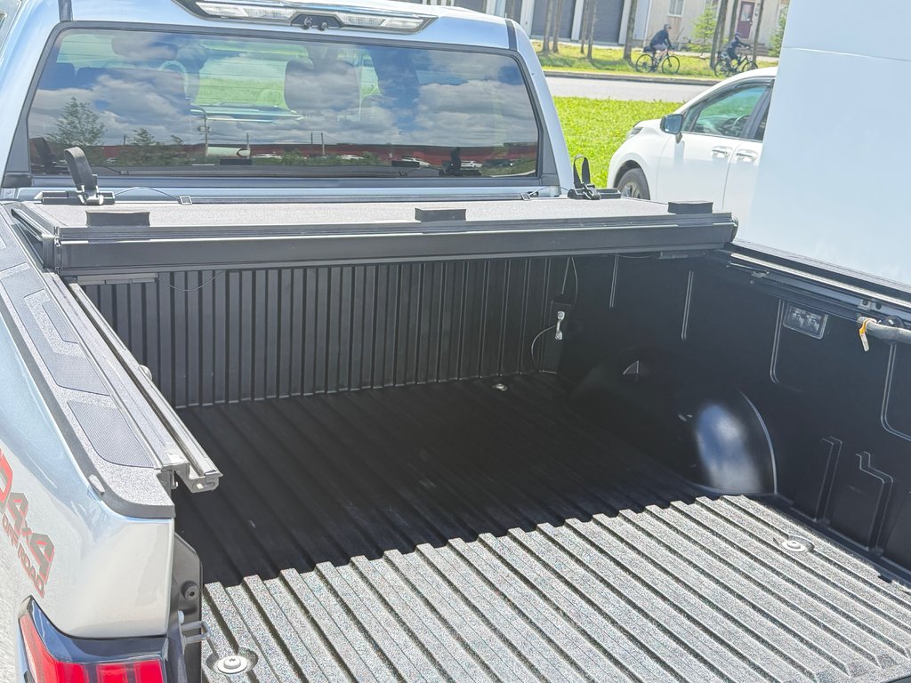 2024 Toyota Tundra TRD LIMITED HYBRIDE / 1 PROPRIO / JAMAIS ACCIDENTÉ /  PEA 01-08-28=100km / in Thetford Mines, Quebec - 82 - w1024h768px
