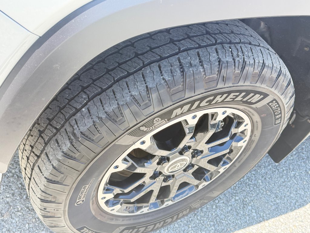 2024 Toyota Tundra TRD LIMITED HYBRIDE / 1 PROPRIO / JAMAIS ACCIDENTÉ /  PEA 01-08-28=100km / in Thetford Mines, Quebec - 17 - w1024h768px