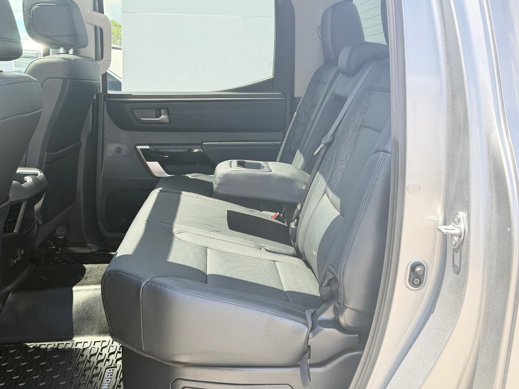 2024 Toyota Tundra TRD LIMITED HYBRIDE / 1 PROPRIO / JAMAIS ACCIDENTÉ /  PEA 01-08-28=100km / in Thetford Mines, Quebec - 74 - w1024h768px