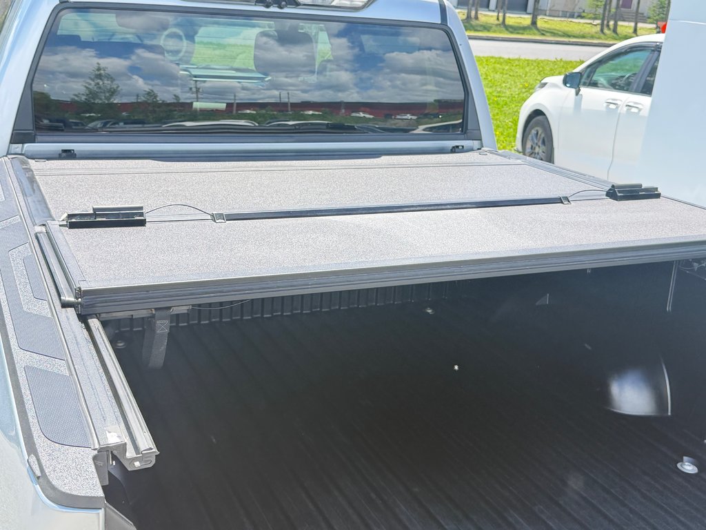 2024 Toyota Tundra TRD LIMITED HYBRIDE / 1 PROPRIO / JAMAIS ACCIDENTÉ /  PEA 01-08-28=100km / in Thetford Mines, Quebec - 81 - w1024h768px