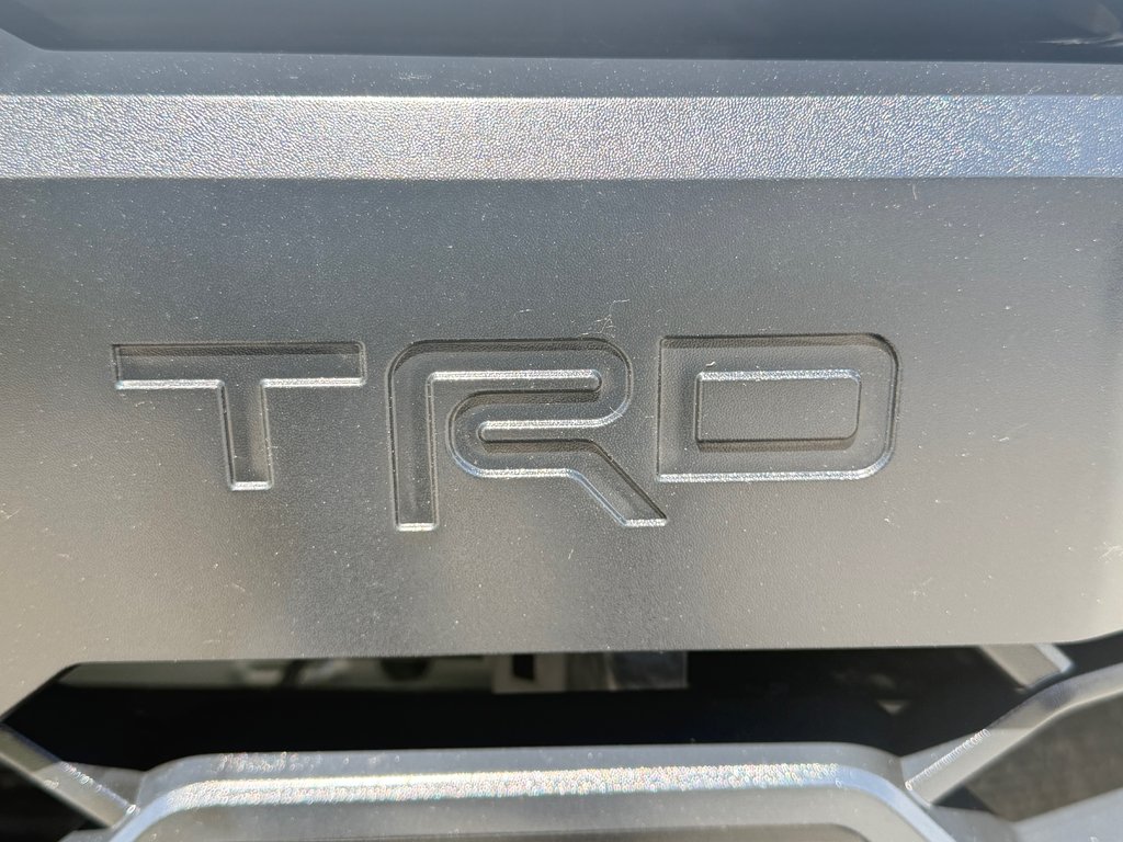 2024 Toyota Tundra TRD LIMITED HYBRIDE / 1 PROPRIO / JAMAIS ACCIDENTÉ /  PEA 01-08-28=100km / in Thetford Mines, Quebec - 12 - w1024h768px