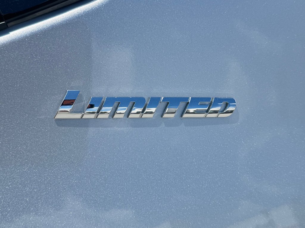 2024 Toyota Tundra TRD LIMITED HYBRIDE / 1 PROPRIO / JAMAIS ACCIDENTÉ /  PEA 01-08-28=100km / in Thetford Mines, Quebec - 27 - w1024h768px