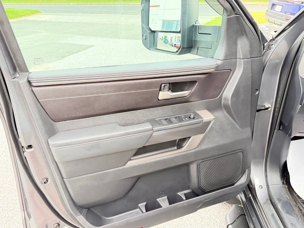 Toyota Tundra CREW TRD OFF ROAD / BALLON / MIROIR TOWING ET ++ / 2024 à Thetford Mines, Québec - 32 - w1024h768px