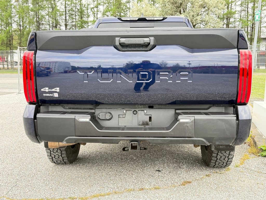 2024 Toyota Tundra SR5 / DOUBLECAB / MAGS + PNEUS HORS ROUTE / in Thetford Mines, Quebec - 29 - w1024h768px