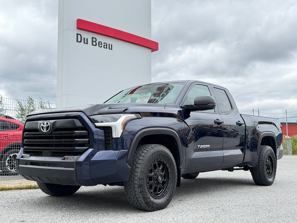 2024 Toyota Tundra SR5 / DOUBLECAB / MAGS + PNEUS HORS ROUTE / in Thetford Mines, Quebec - 1 - w1024h768px