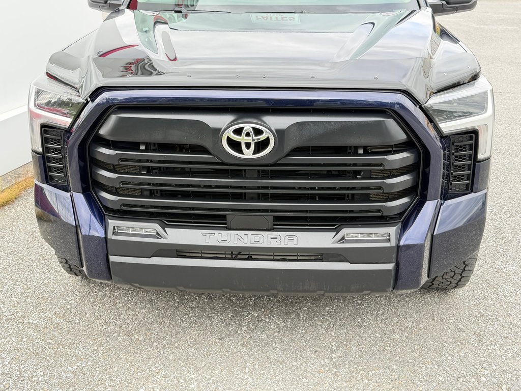 2024 Toyota Tundra SR5 / DOUBLECAB / MAGS + PNEUS HORS ROUTE / in Thetford Mines, Quebec - 13 - w1024h768px