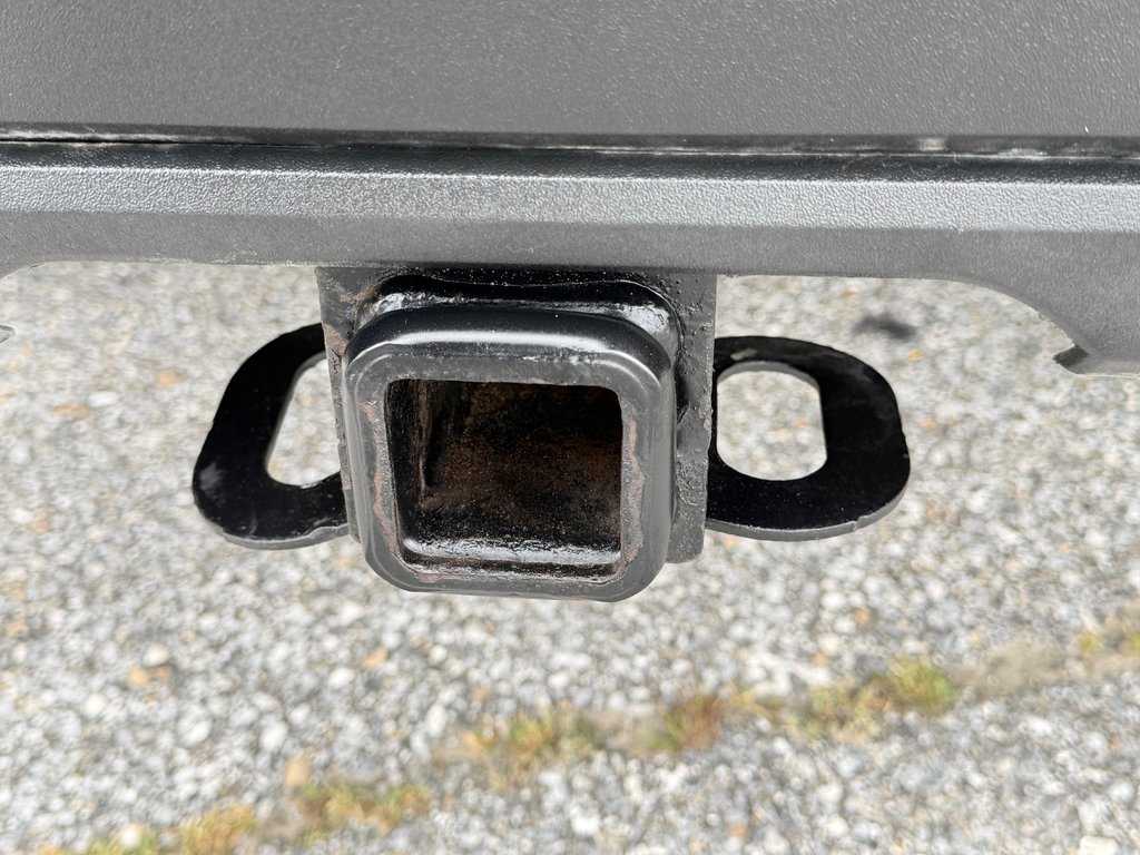 2024 Toyota Tundra SR5 / DOUBLECAB / MAGS + PNEUS HORS ROUTE / in Thetford Mines, Quebec - 28 - w1024h768px