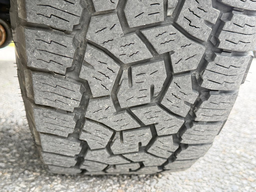 2024 Toyota Tundra SR5 / DOUBLECAB / MAGS + PNEUS HORS ROUTE / in Thetford Mines, Quebec - 19 - w1024h768px