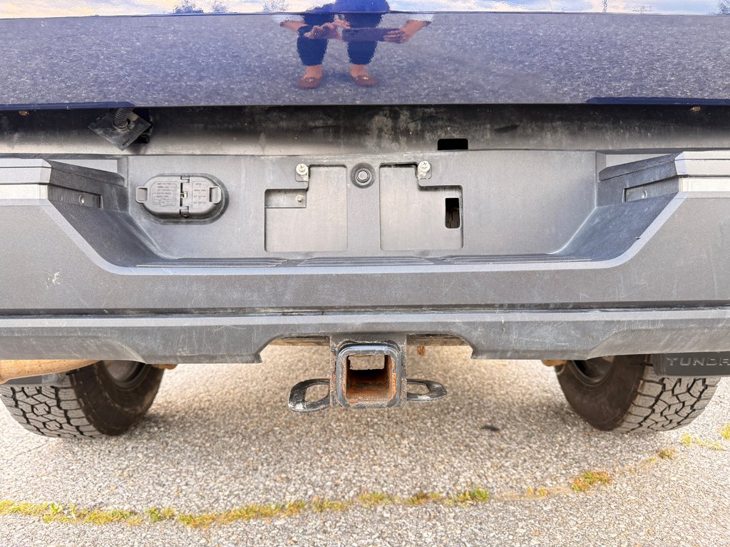 Toyota Tundra SR5 / DOUBLECAB / MAGS + PNEUS HORS ROUTE / 2024 à Thetford Mines, Québec - 15 - w1024h768px