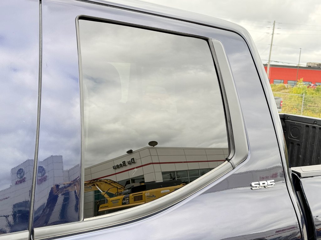 2024 Toyota Tundra SR5 / DOUBLECAB / MAGS + PNEUS HORS ROUTE / in Thetford Mines, Quebec - 23 - w1024h768px