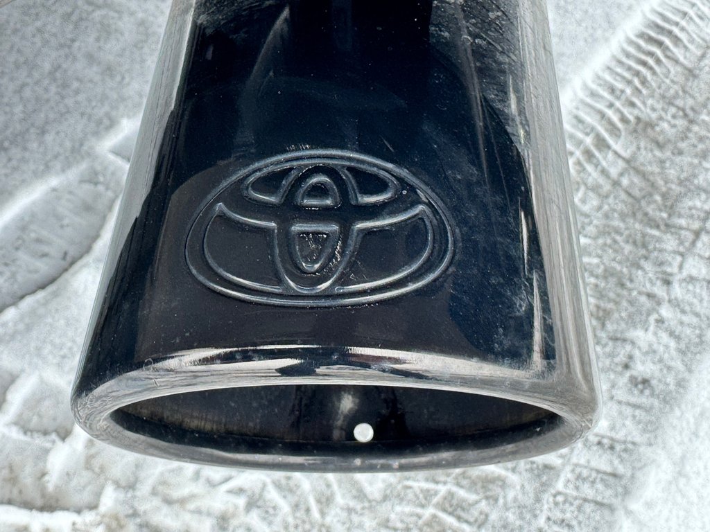 2026 Toyota Tundra LIMITED TRD OFF ROAD / DISPONIBLE ACHAT - LOCATION / LIFT KIT 3'' / MAGS 17'' / ROCK SLIDERS in Thetford Mines, Quebec - 42 - w1024h768px