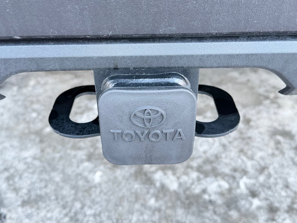 Toyota Tundra TRD PRO / LIFT KIT / TOILE DE BOITE TOYOTA / MAGS  KMC ET PNEUS TOYO AT3 2026 à Thetford Mines, Québec - 32 - w1024h768px