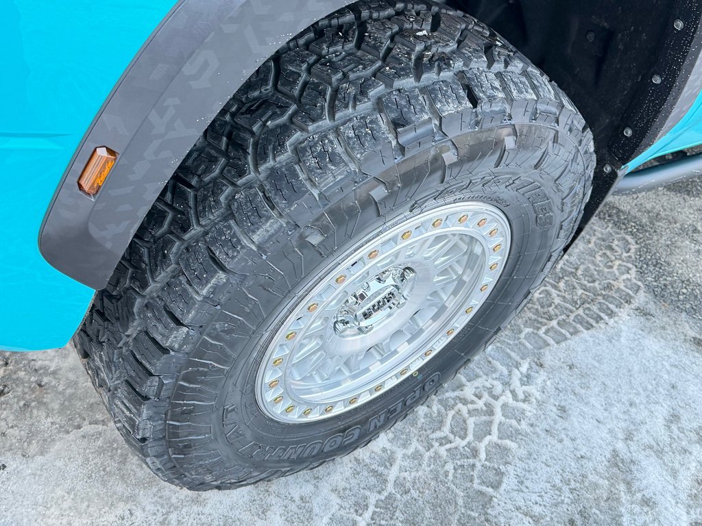 Toyota Tundra TRD PRO / LIFT KIT / TOILE DE BOITE TOYOTA / MAGS  KMC ET PNEUS TOYO AT3 2026 à Thetford Mines, Québec - 17 - w1024h768px