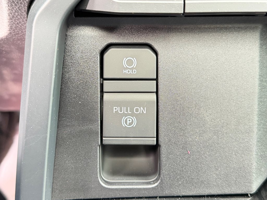 2026 Toyota Tundra TRD PRO / LIFT KIT / TOILE DE BOITE TOYOTA / MAGS  KMC ET PNEUS TOYO AT3 in Thetford Mines, Quebec - 59 - w1024h768px