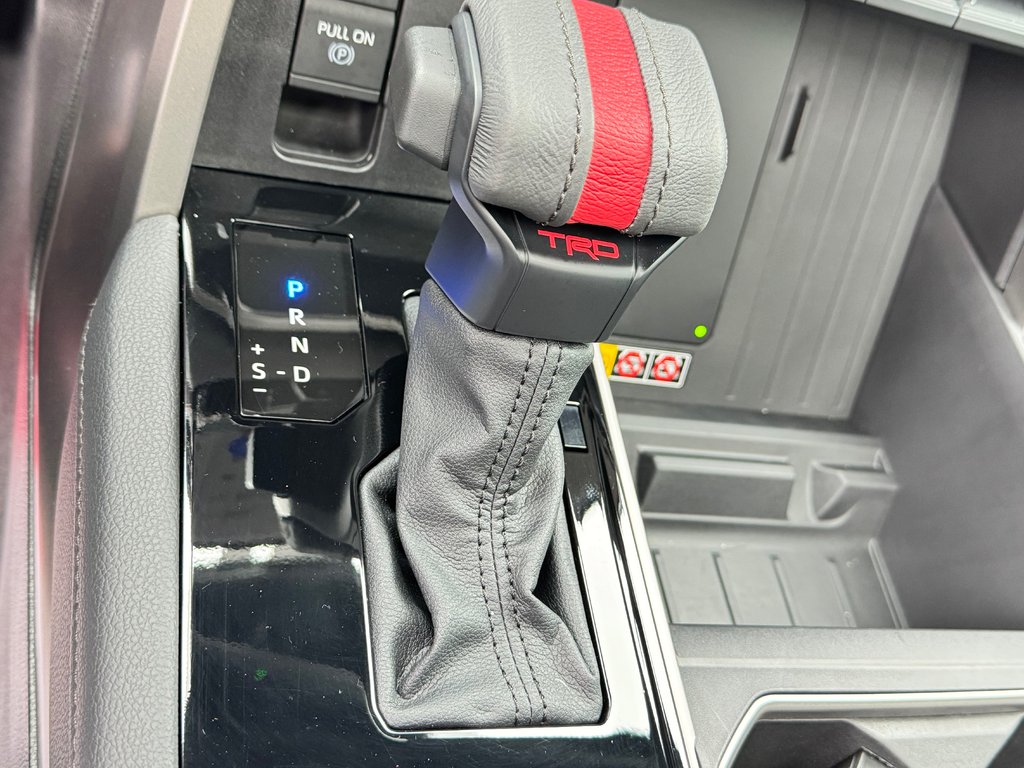 2026 Toyota Tundra LIMITED TRD OFF ROAD / DISPONIBLE ACHAT - LOCATION / LIFT KIT 3'' / MAGS 17'' / ROCK SLIDERS in Thetford Mines, Quebec - 64 - w1024h768px