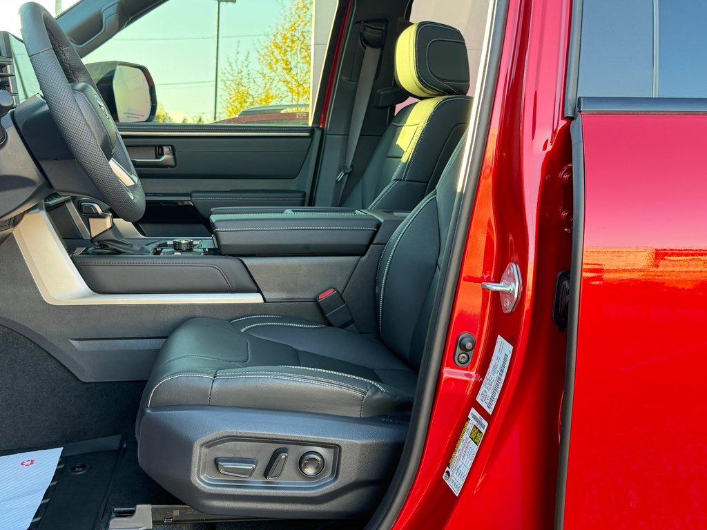 Toyota Tundra LIMITED NIGHTSHADE  / LIFT KIT / TOILE DE BOITE TOYOTA / MAGS FUEL ET PNEUS COOPER  / 2026 à Thetford Mines, Québec - 42 - w1024h768px