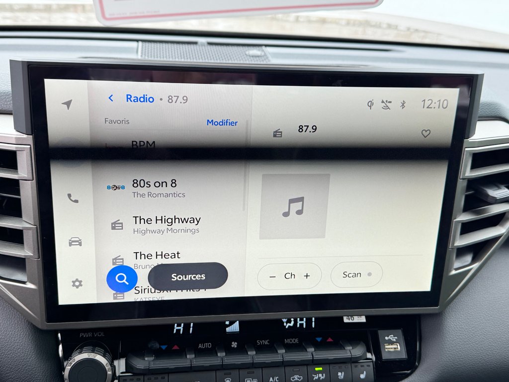 2026 Toyota Tundra LIMITED TRD OFF ROAD / DISPONIBLE ACHAT - LOCATION / LIFT KIT 3'' / MAGS 17'' / ROCK SLIDERS in Thetford Mines, Quebec - 59 - w1024h768px