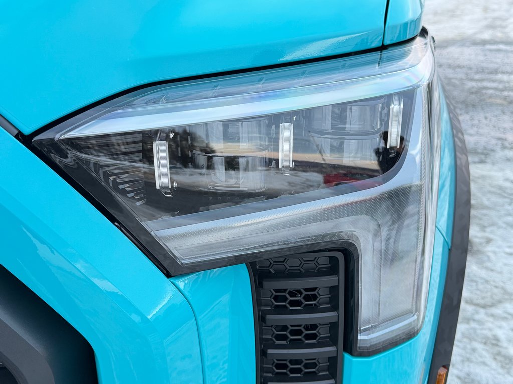 Toyota Tundra TRD PRO / LIFT KIT / TOILE DE BOITE TOYOTA / MAGS  KMC ET PNEUS TOYO AT3 2026 à Thetford Mines, Québec - 9 - w1024h768px