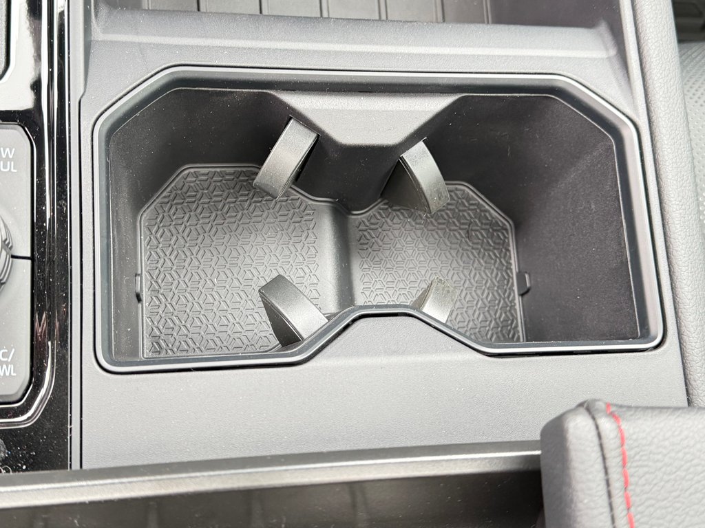 2026 Toyota Tundra TRD PRO / LIFT KIT / TOILE DE BOITE TOYOTA / MAGS  KMC ET PNEUS TOYO AT3 in Thetford Mines, Quebec - 64 - w1024h768px