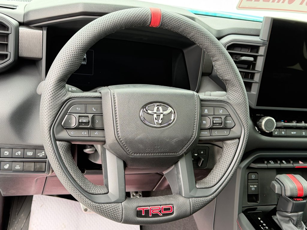 2026 Toyota Tundra TRD PRO / LIFT KIT / TOILE DE BOITE TOYOTA / MAGS  KMC ET PNEUS TOYO AT3 in Thetford Mines, Quebec - 50 - w1024h768px