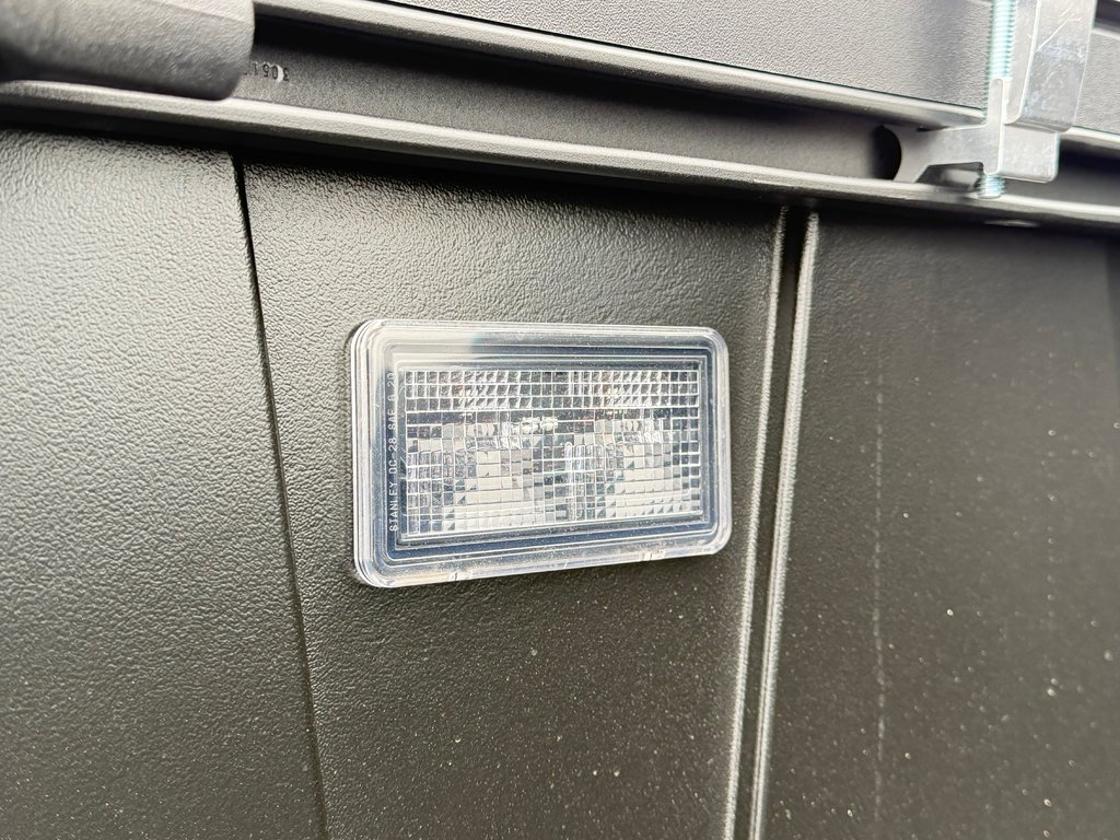 2026 Toyota Tundra TRD PRO / LIFT KIT / TOILE DE BOITE TOYOTA / MAGS  KMC ET PNEUS TOYO AT3 in Thetford Mines, Quebec - 88 - w1024h768px