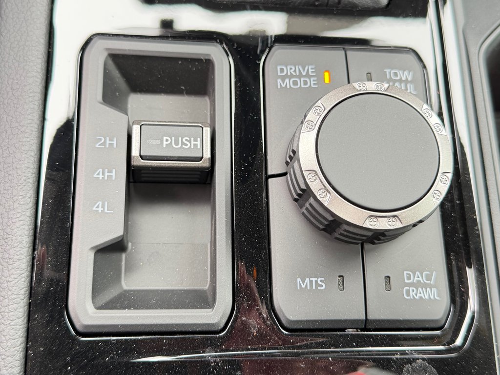 2026 Toyota Tundra TRD PRO / LIFT KIT / TOILE DE BOITE TOYOTA / MAGS  KMC ET PNEUS TOYO AT3 in Thetford Mines, Quebec - 63 - w1024h768px