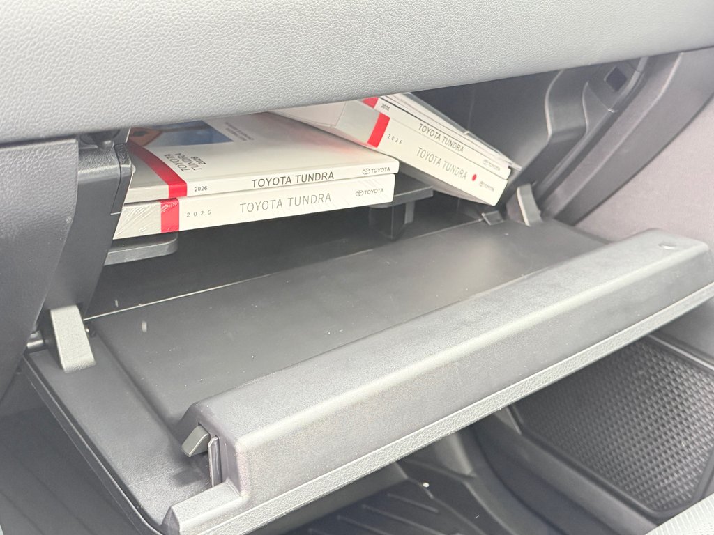 2026 Toyota Tundra TRD PRO / LIFT KIT / TOILE DE BOITE TOYOTA / MAGS  KMC ET PNEUS TOYO AT3 in Thetford Mines, Quebec - 69 - w1024h768px
