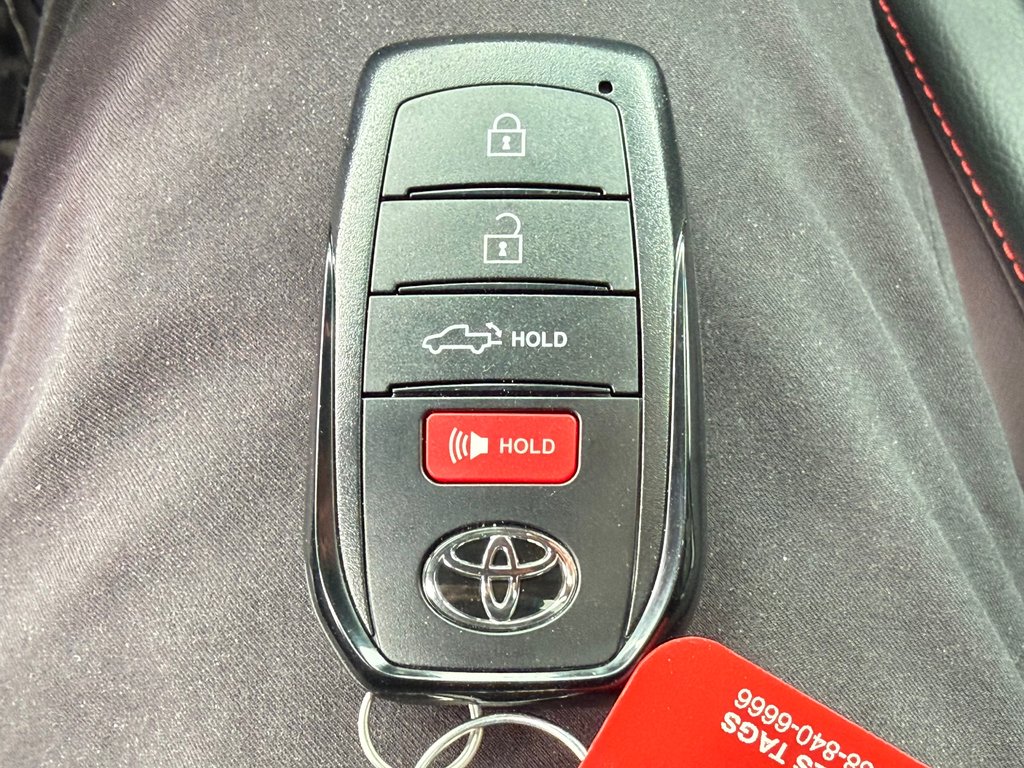 2026 Toyota Tundra TRD PRO / LIFT KIT / TOILE DE BOITE TOYOTA / MAGS  KMC ET PNEUS TOYO AT3 in Thetford Mines, Quebec - 72 - w1024h768px