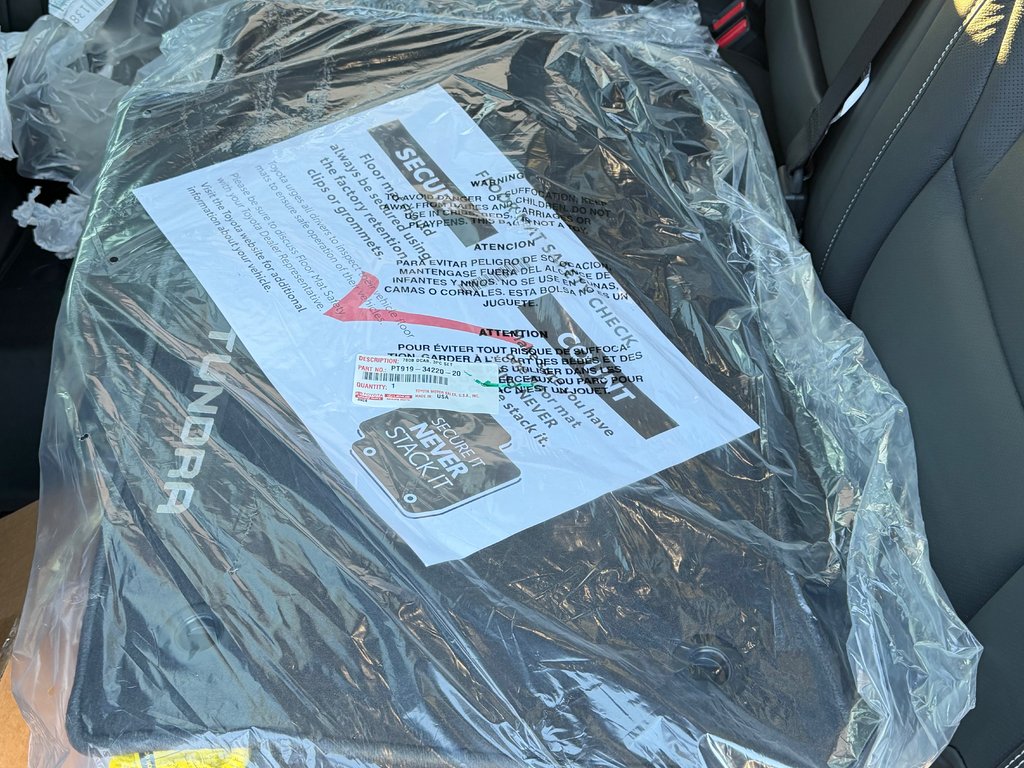 Toyota Tundra LIMITED NIGHTSHADE  / LIFT KIT / TOILE DE BOITE TOYOTA / MAGS FUEL ET PNEUS COOPER  / 2026 à Thetford Mines, Québec - 79 - w1024h768px