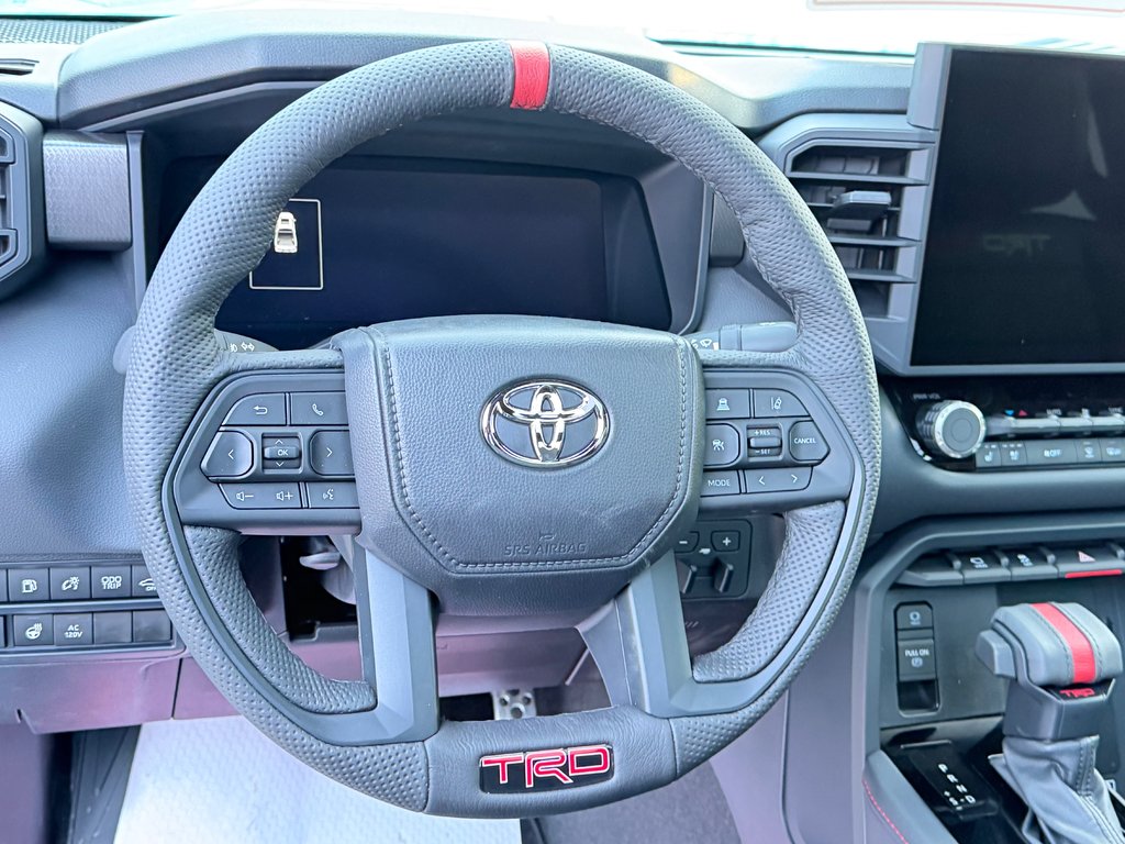 Toyota Tundra TRD PRO / LIFT KIT / TOILE DE BOITE TOYOTA / MAGS  KMC ET PNEUS TOYO AT3 2026 à Thetford Mines, Québec - 42 - w1024h768px