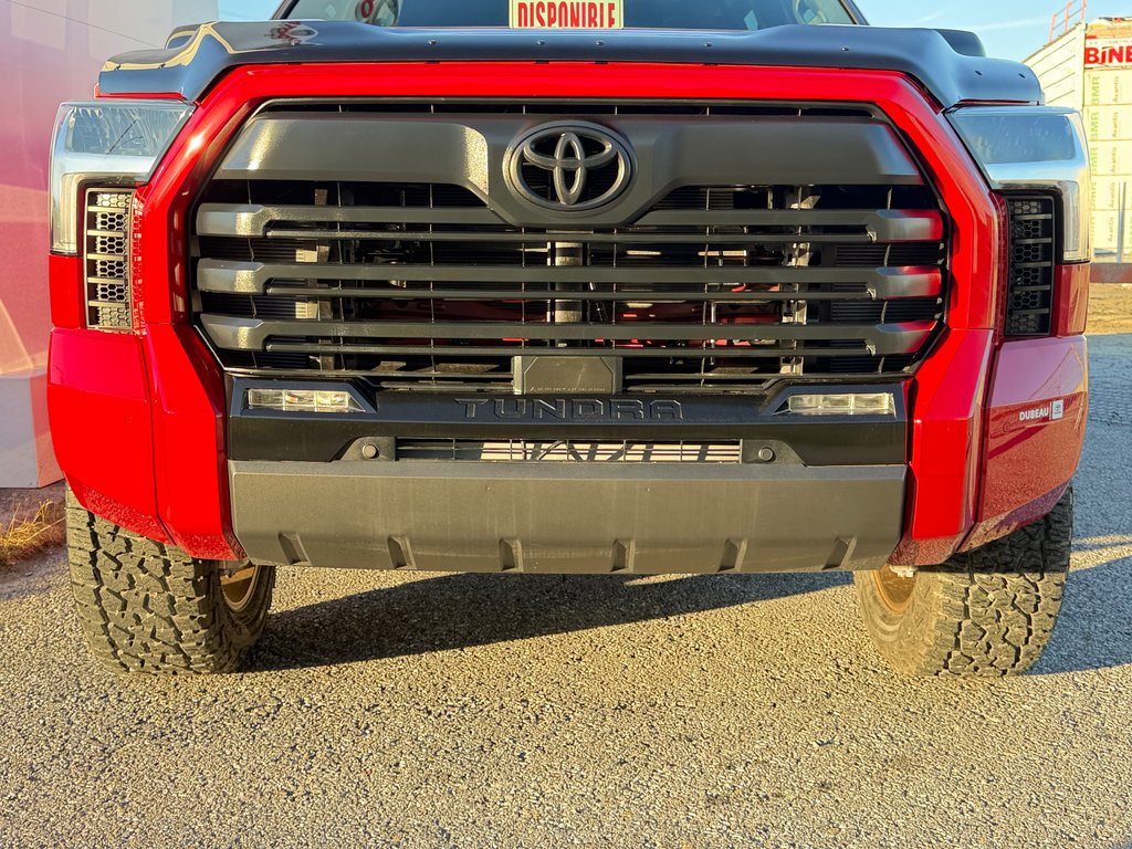 Toyota Tundra LIMITED NIGHTSHADE  / LIFT KIT / TOILE DE BOITE TOYOTA / MAGS FUEL ET PNEUS COOPER  / 2026 à Thetford Mines, Québec - 14 - w1024h768px