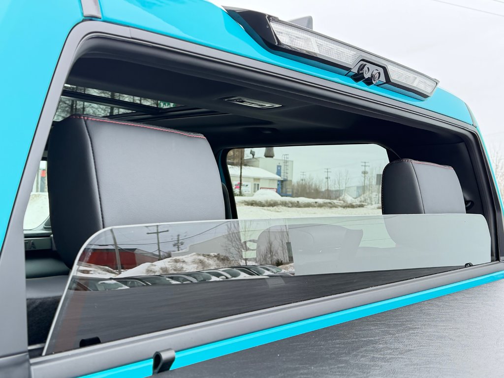 2026 Toyota Tundra TRD PRO / LIFT KIT / TOILE DE BOITE TOYOTA / MAGS  KMC ET PNEUS TOYO AT3 in Thetford Mines, Quebec - 79 - w1024h768px