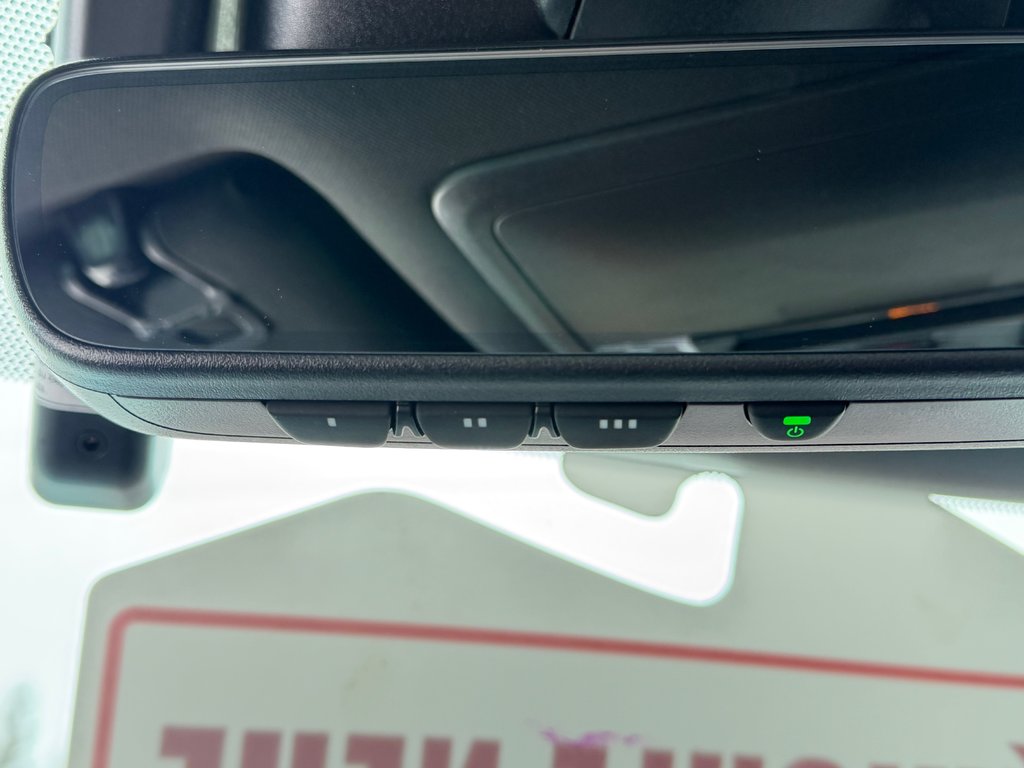 2026 Toyota Tundra TRD PRO / LIFT KIT / TOILE DE BOITE TOYOTA / MAGS  KMC ET PNEUS TOYO AT3 in Thetford Mines, Quebec - 70 - w1024h768px