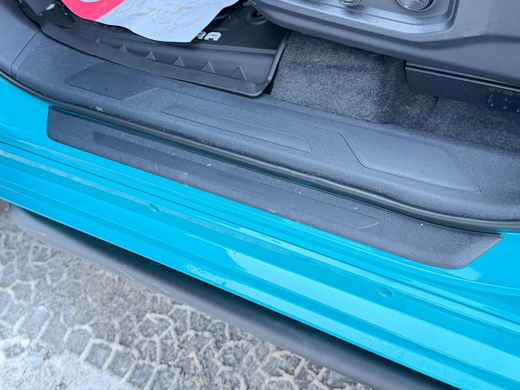 Toyota Tundra TRD PRO / LIFT KIT / TOILE DE BOITE TOYOTA / MAGS  KMC ET PNEUS TOYO AT3 2026 à Thetford Mines, Québec - 39 - w1024h768px